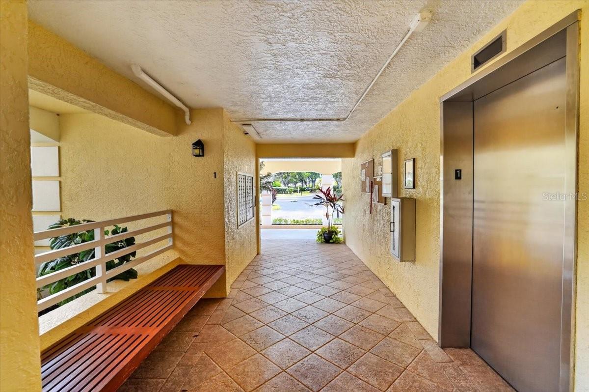 1040 WEXFORD BLVD #1040 — photo 4
