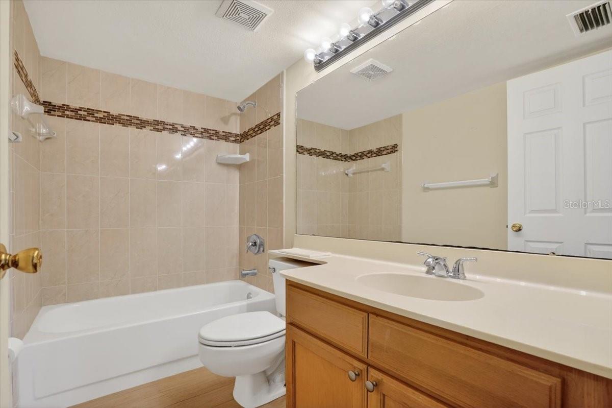 1040 WEXFORD BLVD #1040 — photo 22