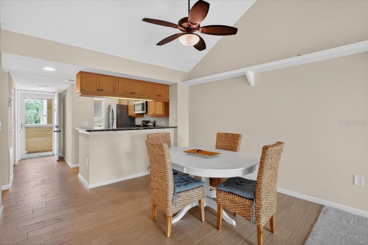 1040 WEXFORD BLVD #1040 — photo 11