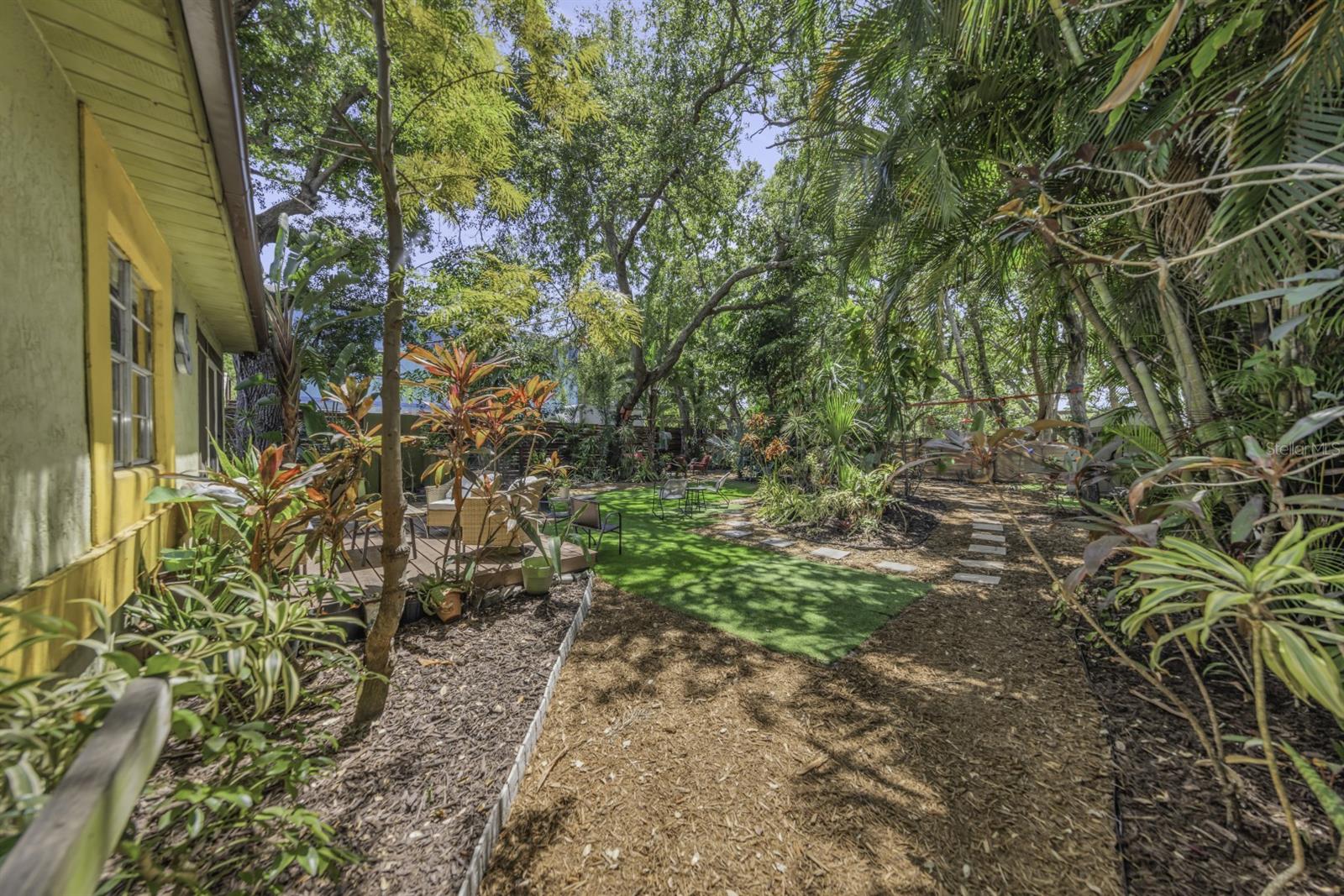 416 N WASHINGTON AVE — photo 4