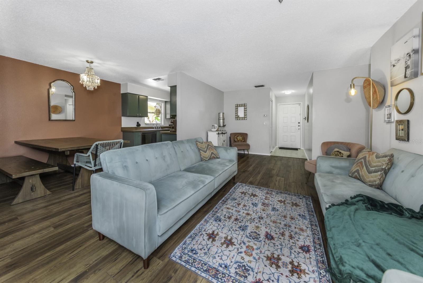 416 N WASHINGTON AVE — photo 13
