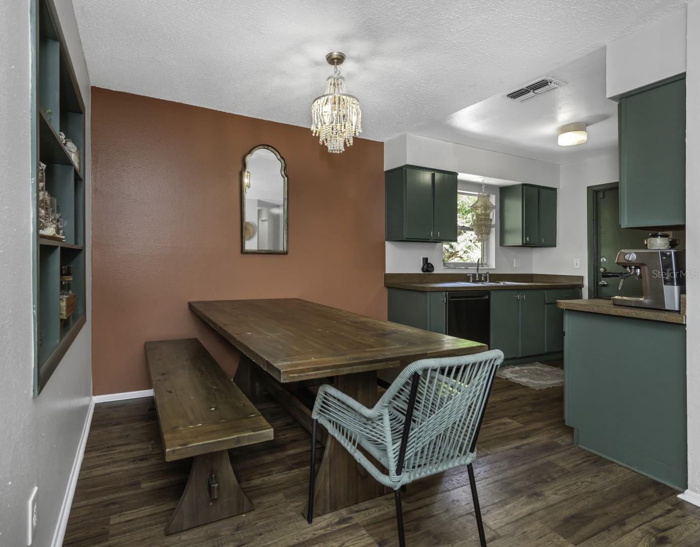 416 N WASHINGTON AVE — photo 15