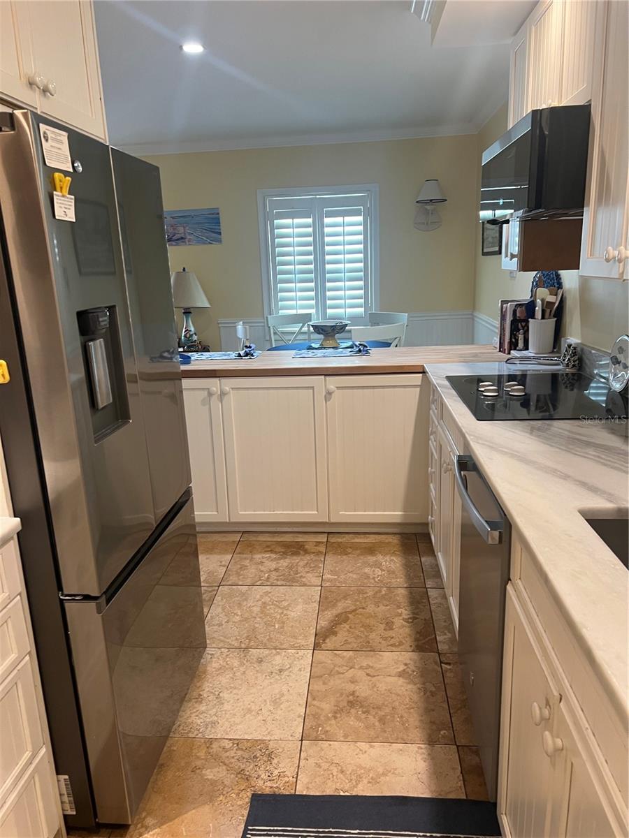5164 BEACH DR SE #B furnished — photo 91