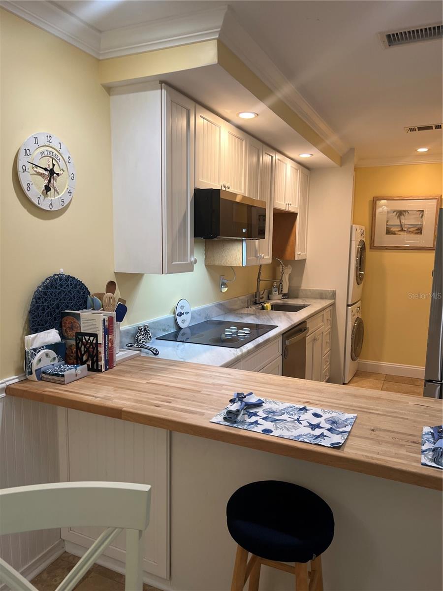 5164 BEACH DR SE #B furnished — photo 34