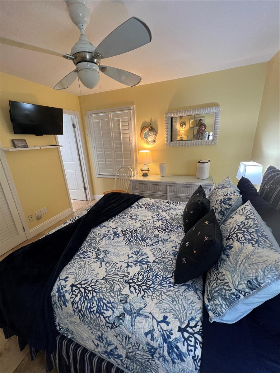 5164 BEACH DR SE #B furnished — photo 24