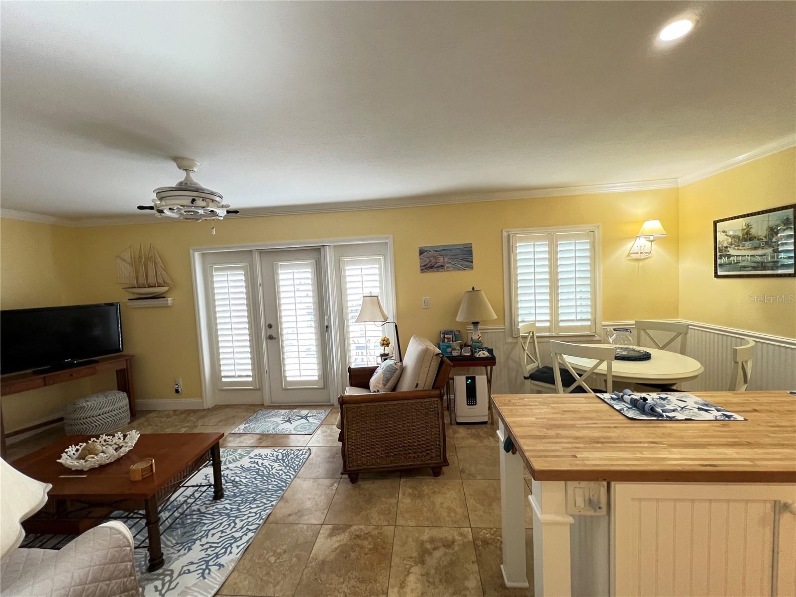 5164 BEACH DR SE #B furnished — photo 9