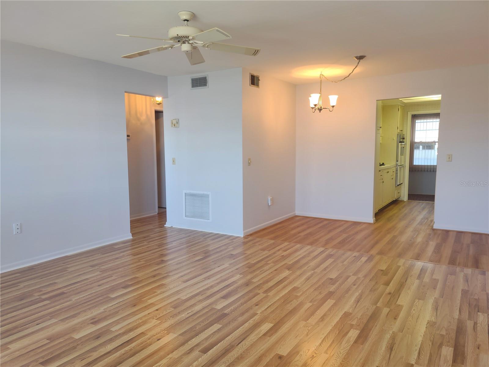 5850 18TH ST N #23 — photo 22