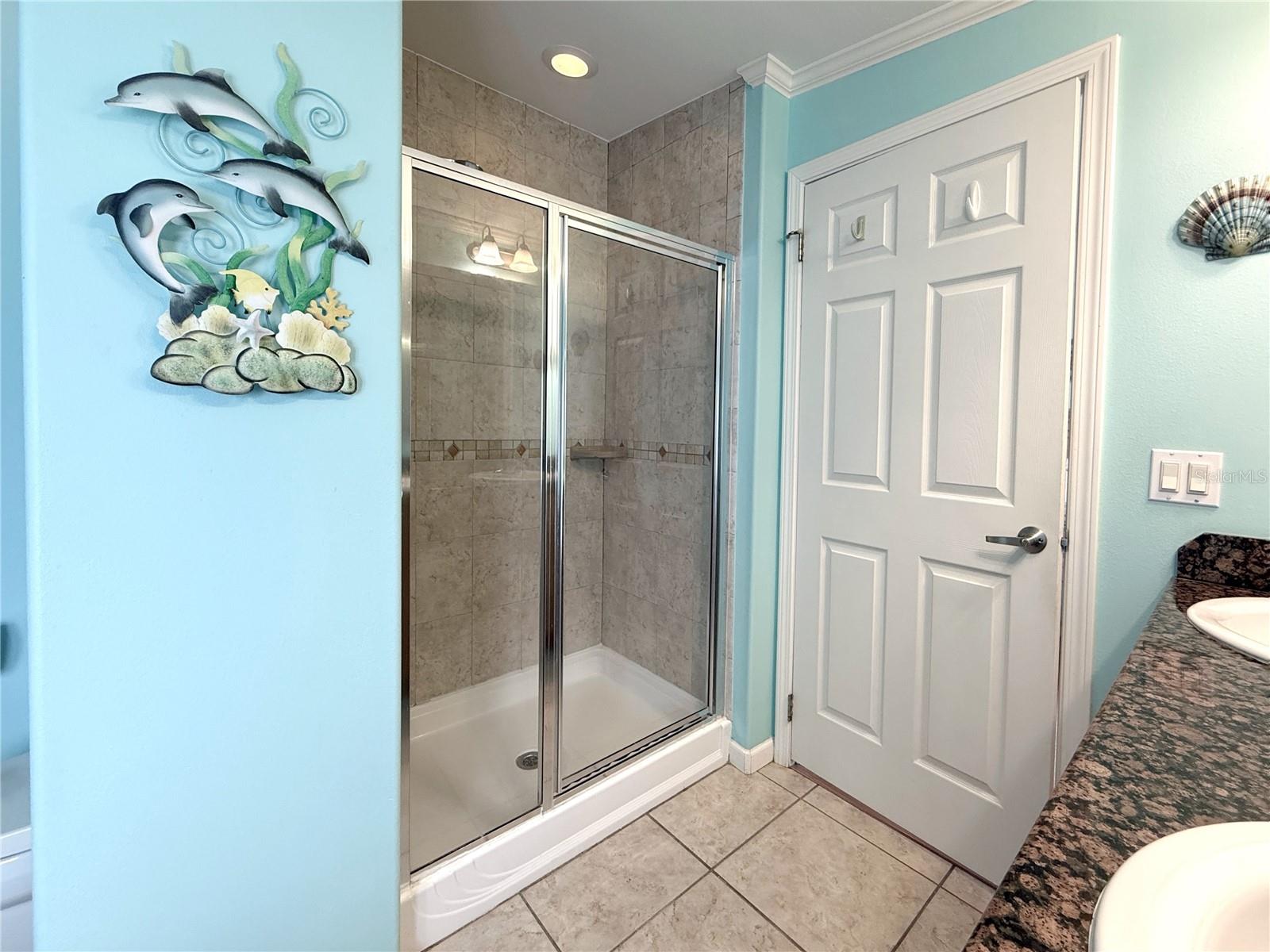 194 S PORT ROYAL LN — photo 16
