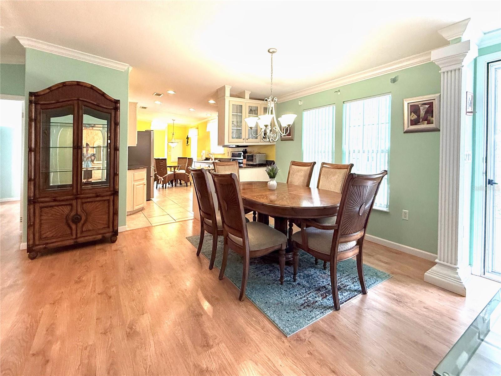 194 S PORT ROYAL LN — photo 7
