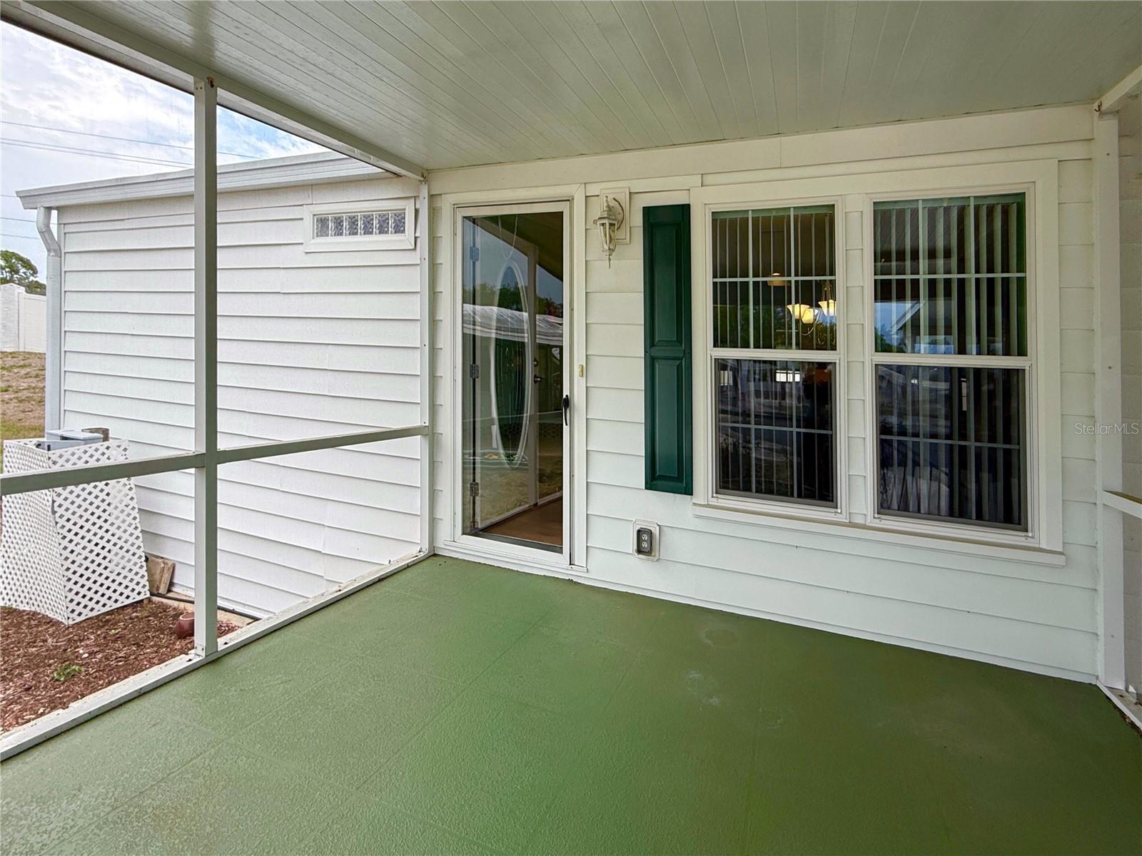 194 S PORT ROYAL LN — photo 26