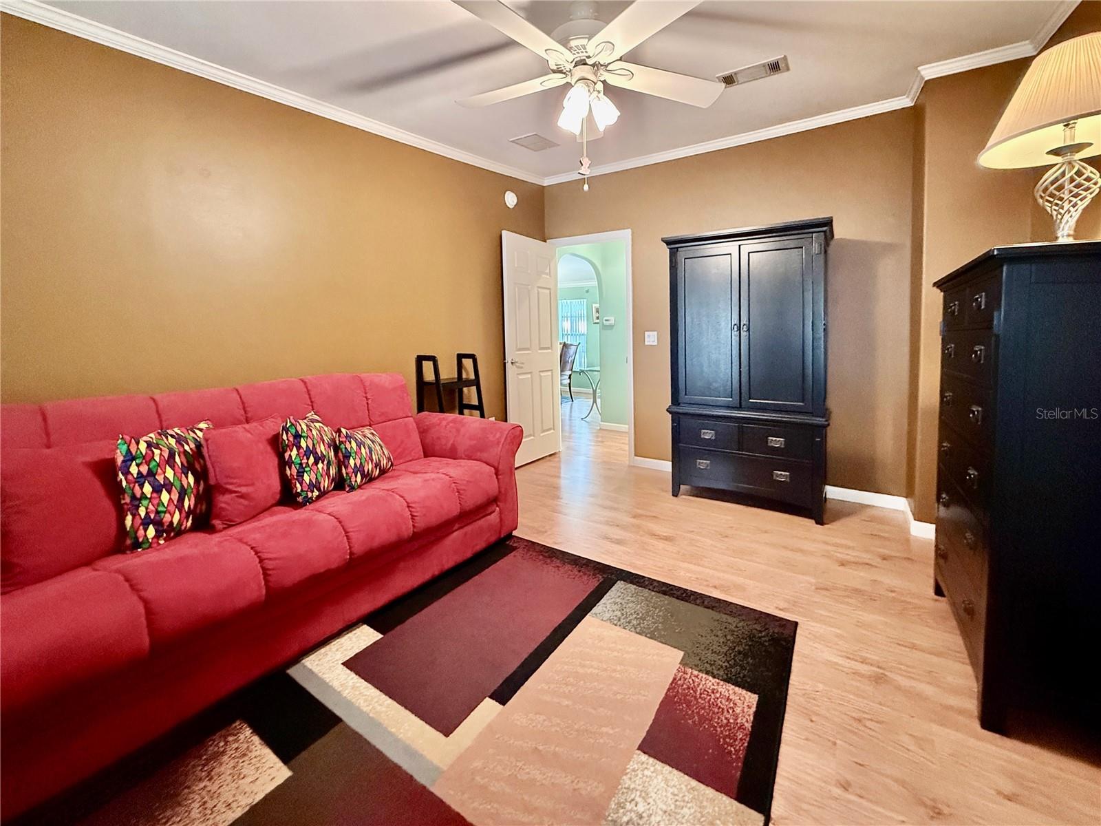 194 S PORT ROYAL LN — photo 20
