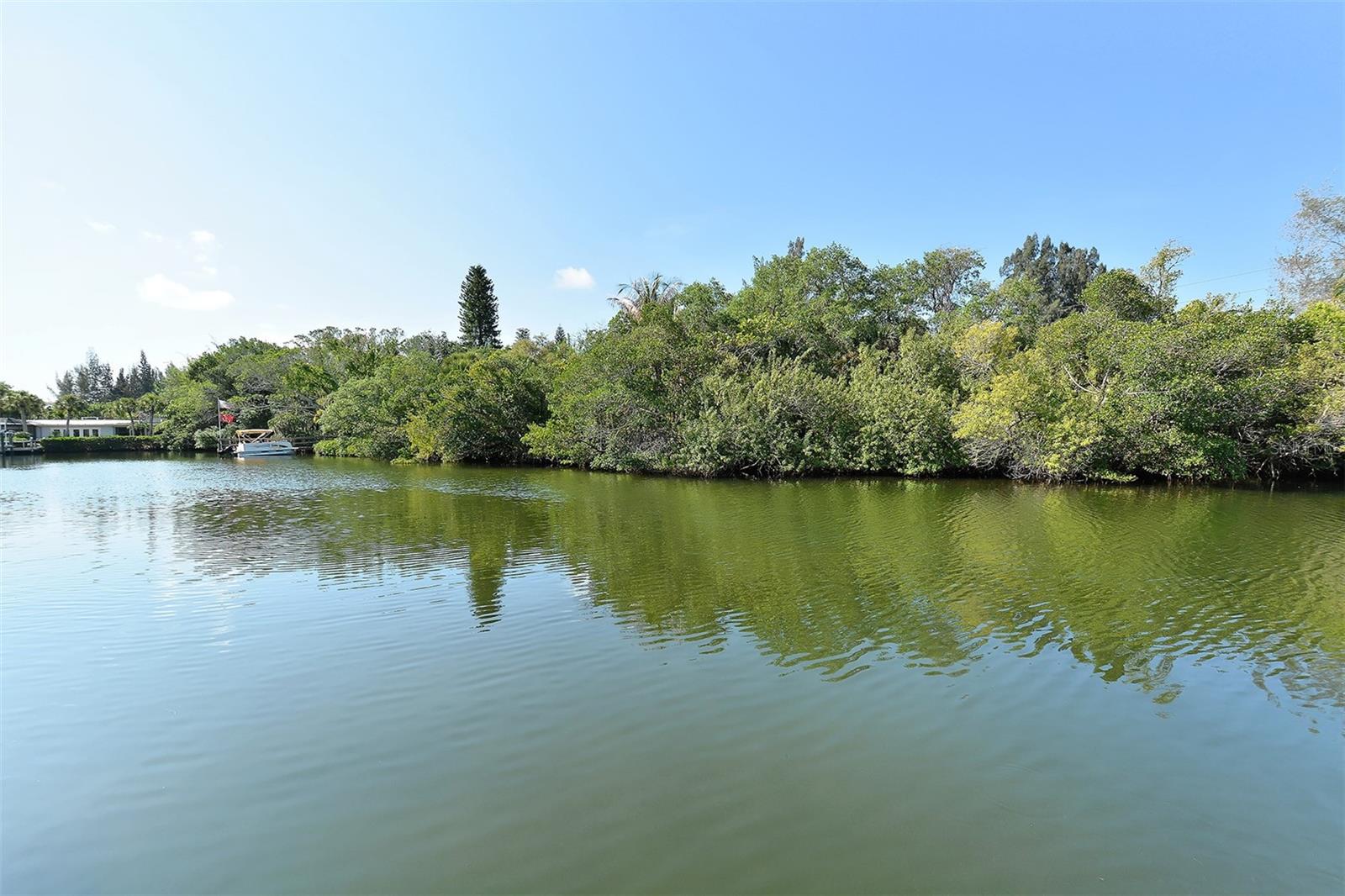 7340 PINE NEEDLE RD — photo 25