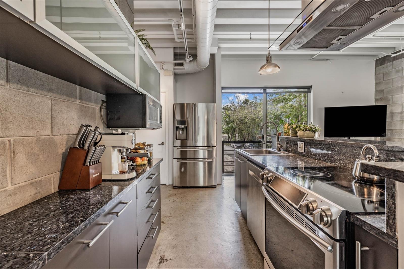 3107 W DE LEON ST #6 — photo 8