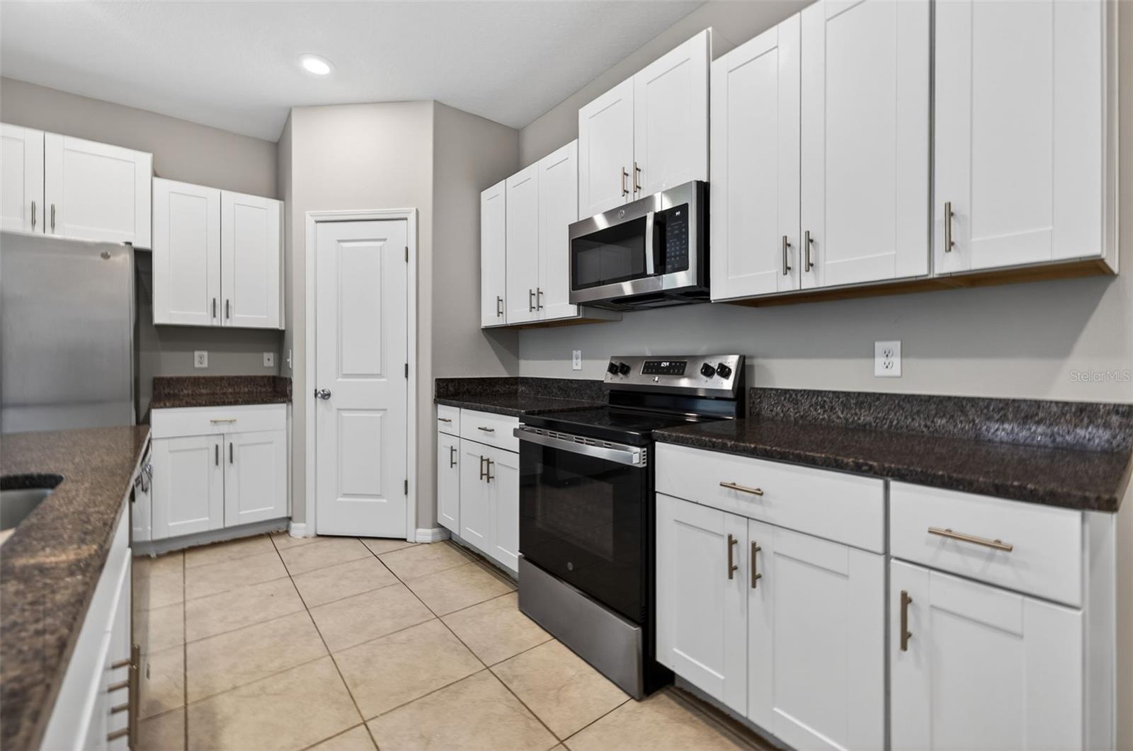 13236 JETER CREEK DR — photo 16