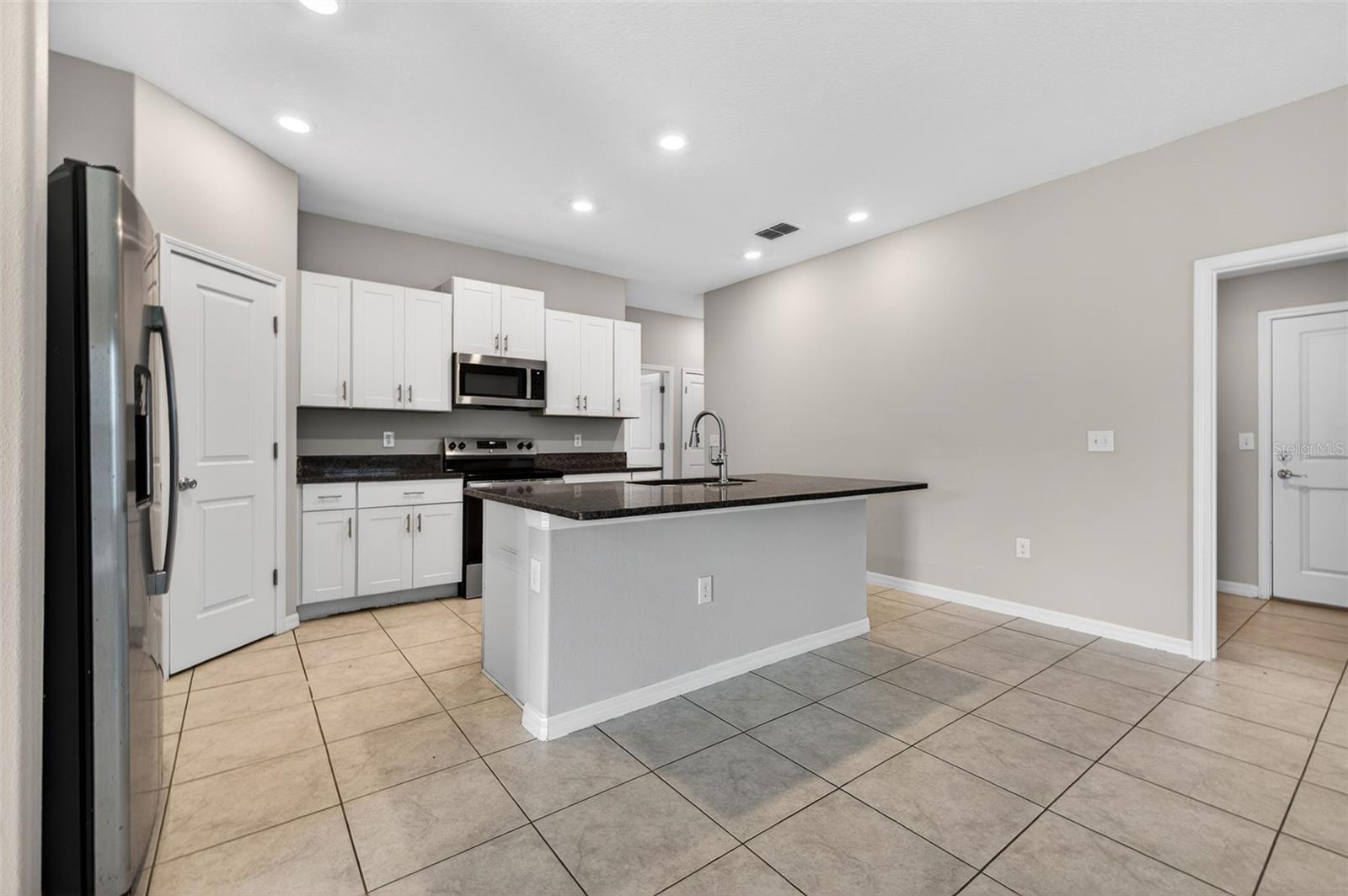 13236 JETER CREEK DR — photo 18