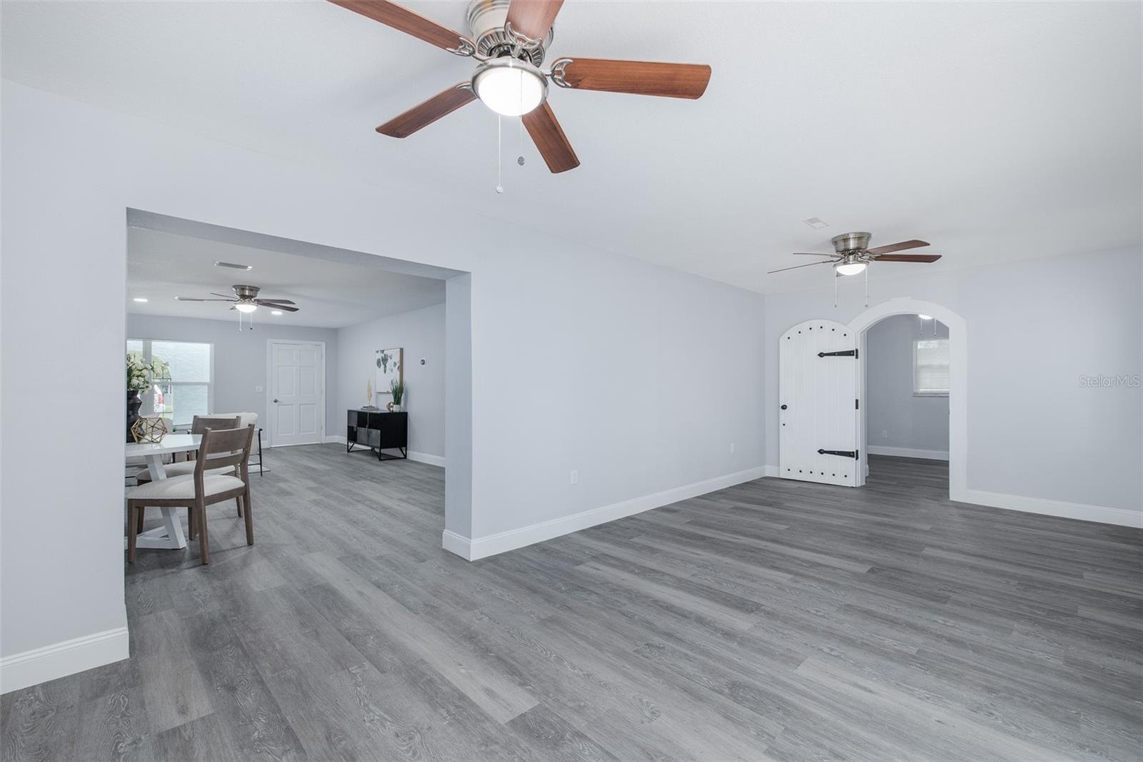 1815 DRIFTWOOD CIR S — photo 24