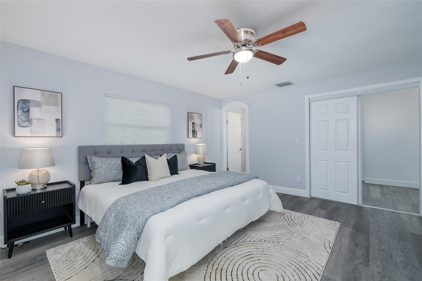 1815 DRIFTWOOD CIR S — photo 15