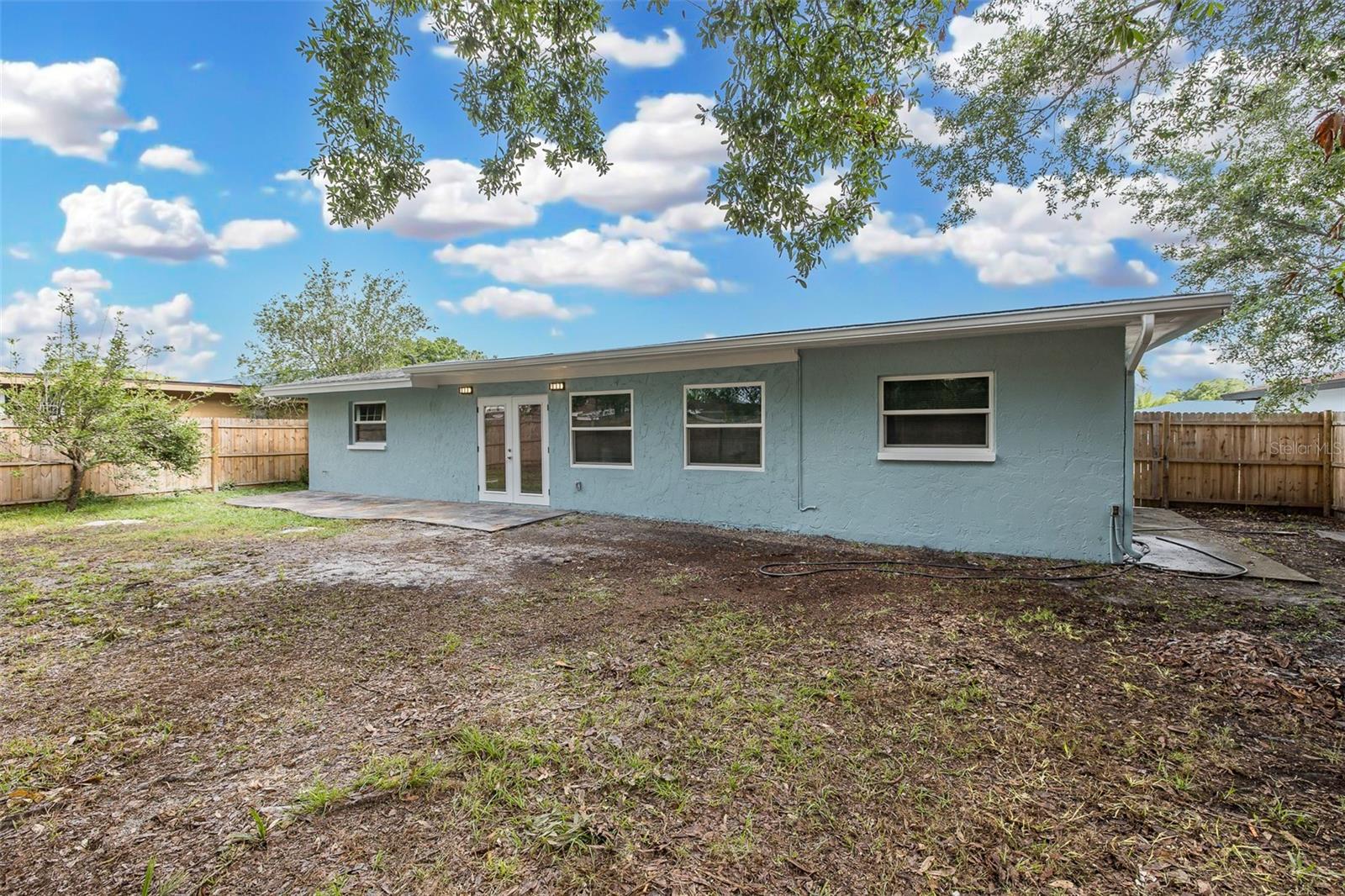 1815 DRIFTWOOD CIR S — photo 43