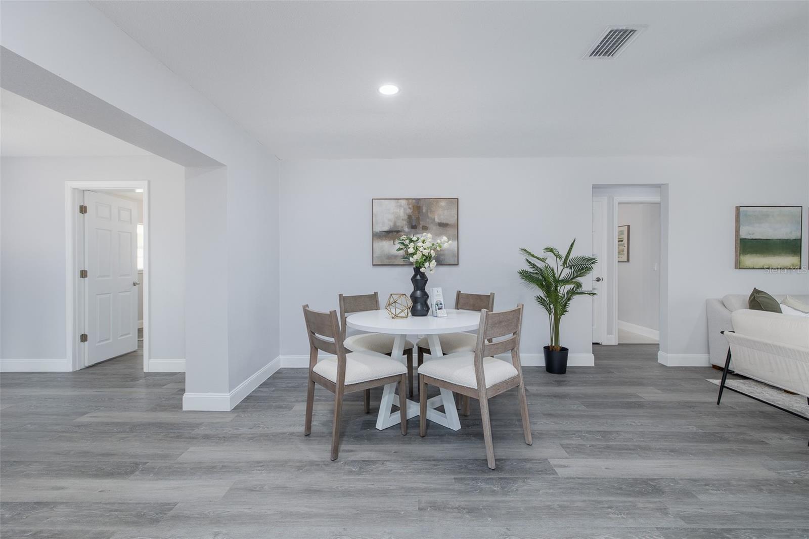 1815 DRIFTWOOD CIR S — photo 32