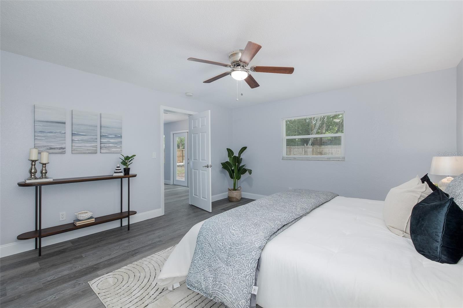 1815 DRIFTWOOD CIR S — photo 9