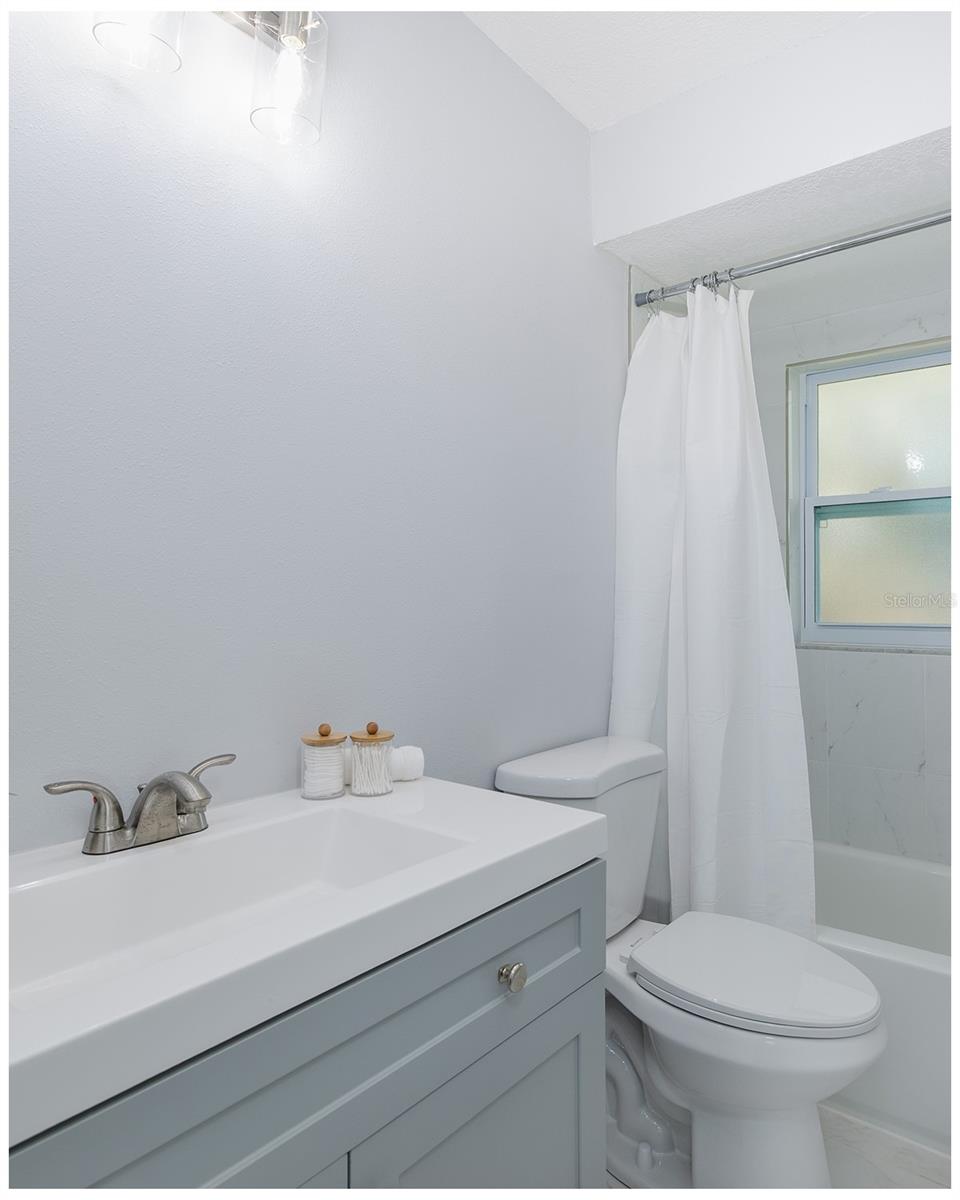 1815 DRIFTWOOD CIR S — photo 26