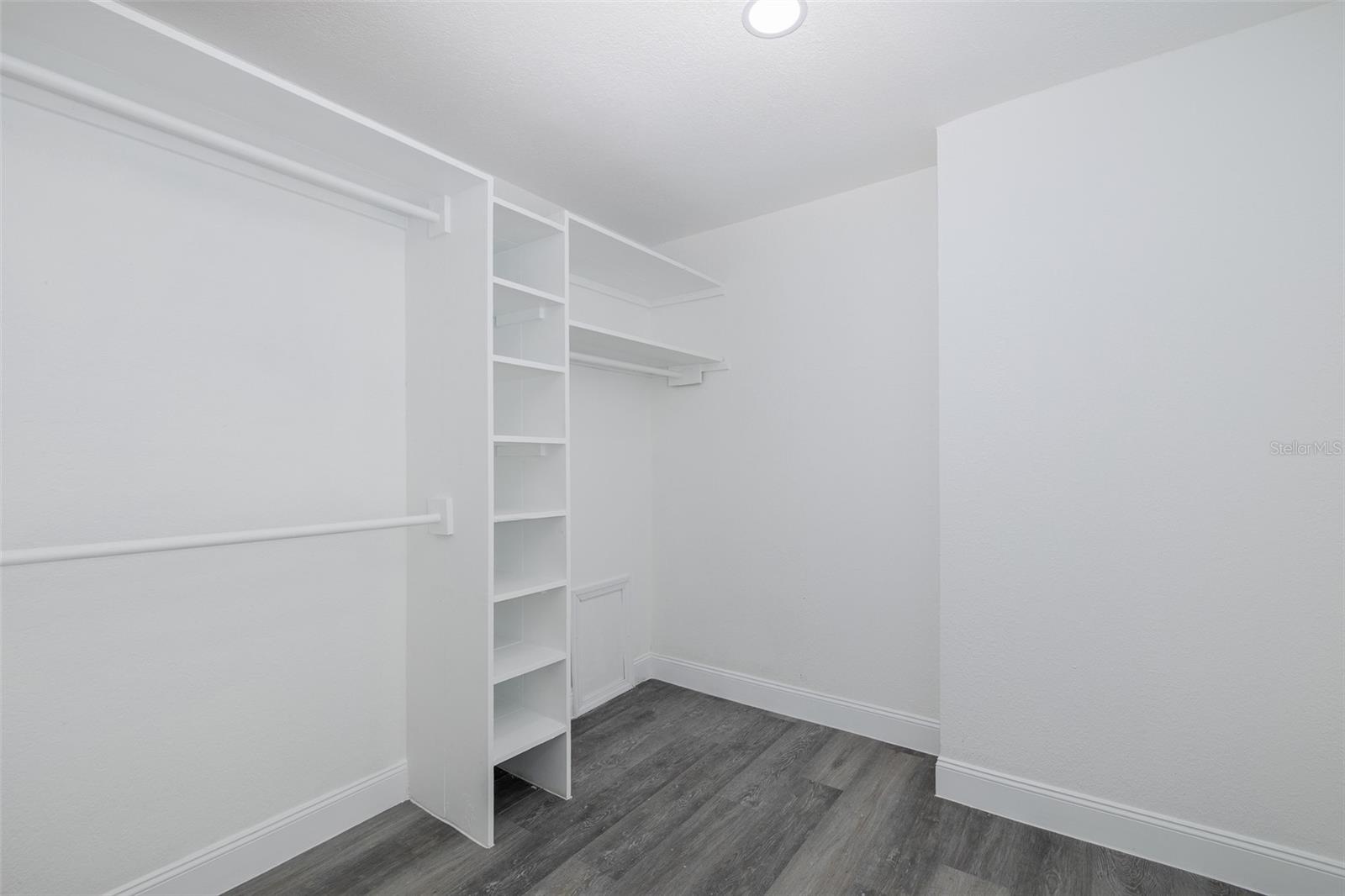 1815 DRIFTWOOD CIR S — photo 11