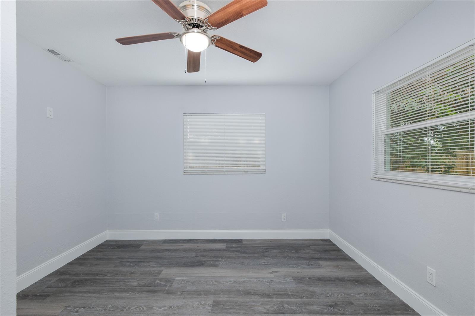1815 DRIFTWOOD CIR S — photo 28