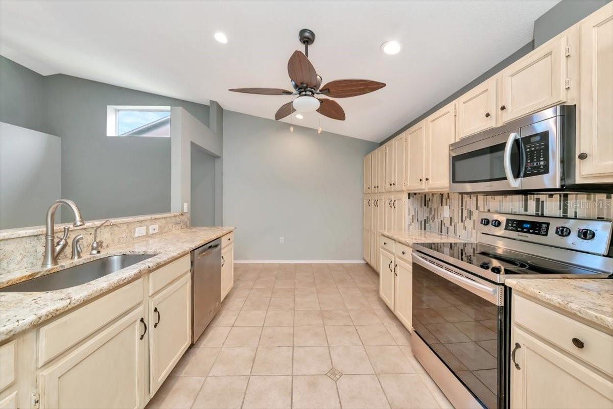 4734 RAINTREE STREET CIR E — photo 17