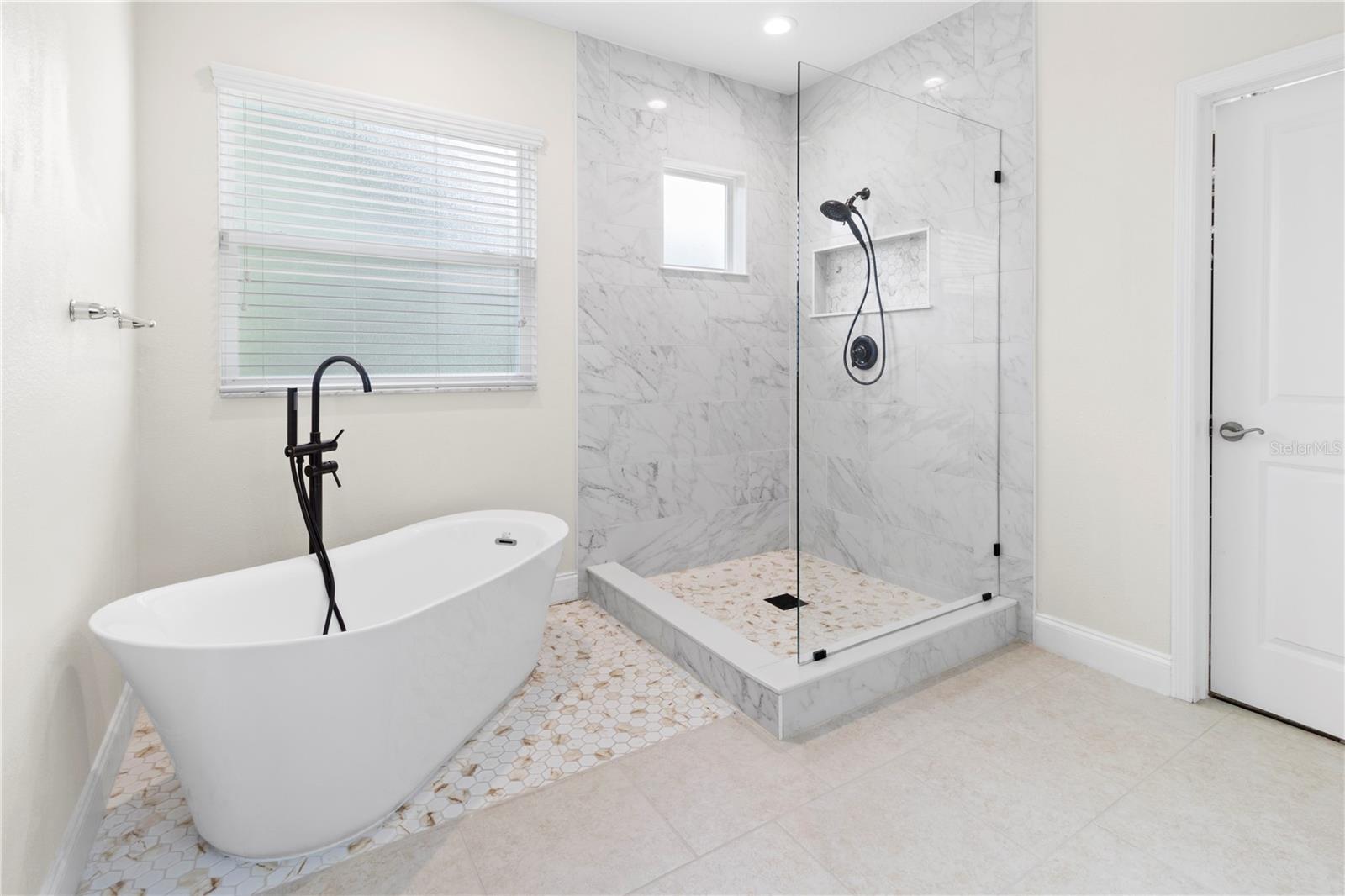 6311 HORSE MILL PL — photo 30