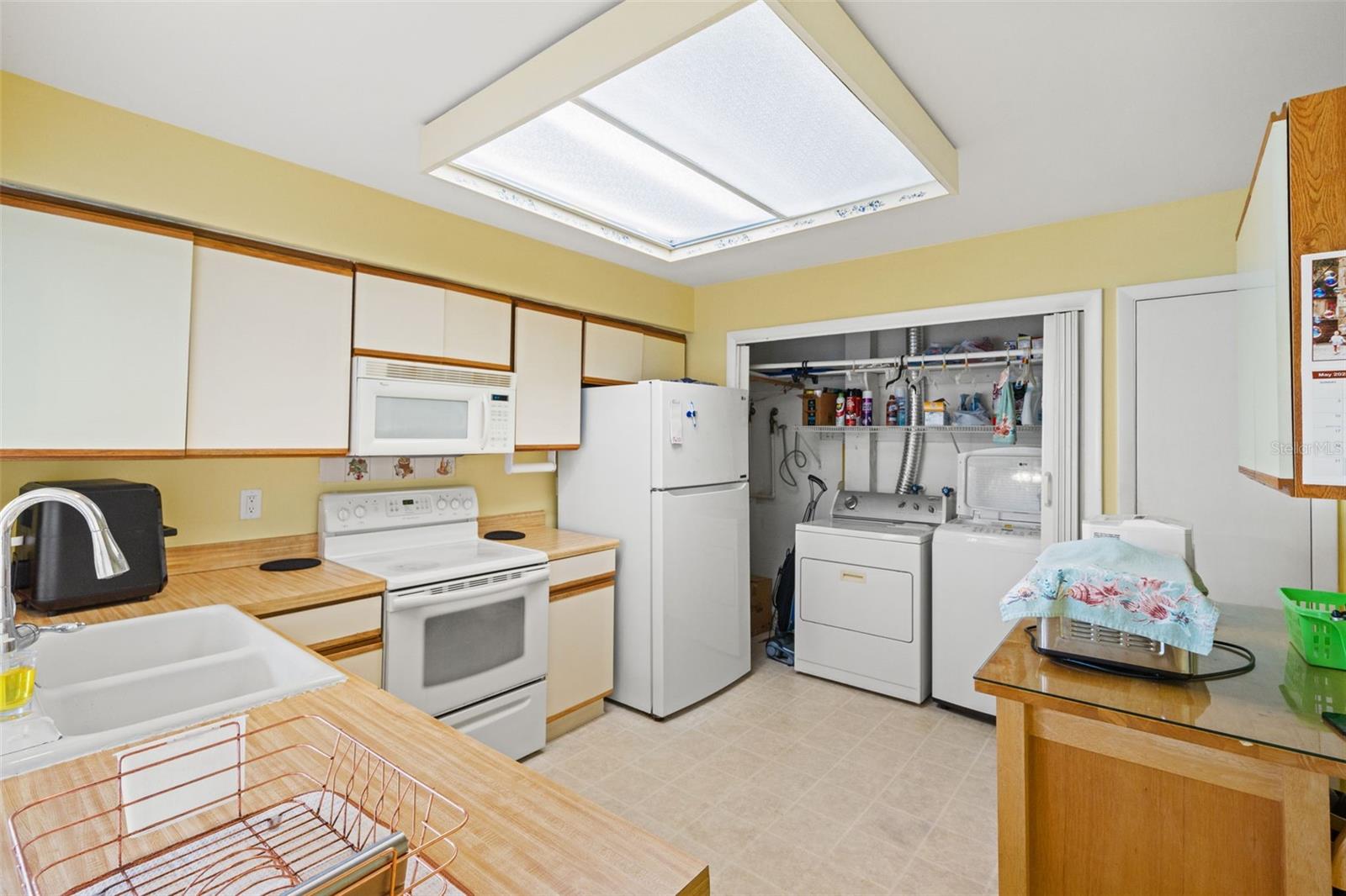 4138 PINELAKE LN #201 — photo 12