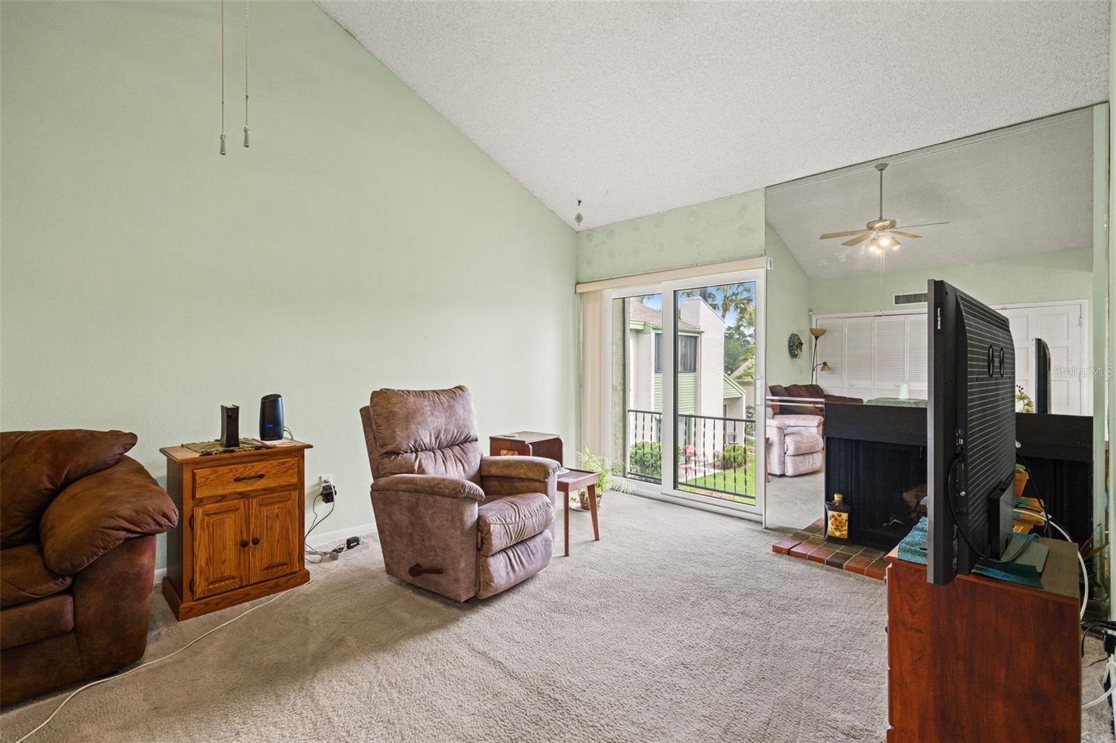 4138 PINELAKE LN #201 — photo 4