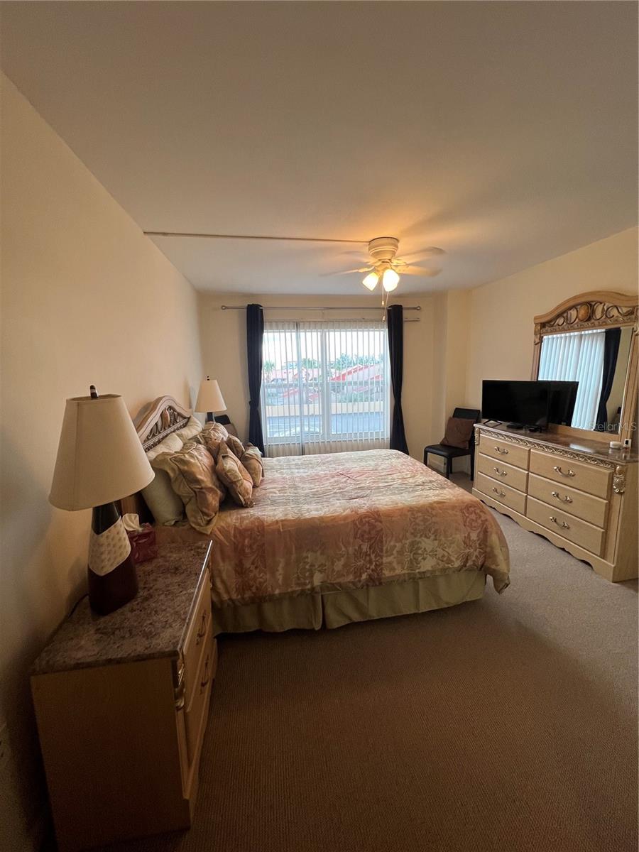 4900 BRITTANY DR S #305 — photo 24