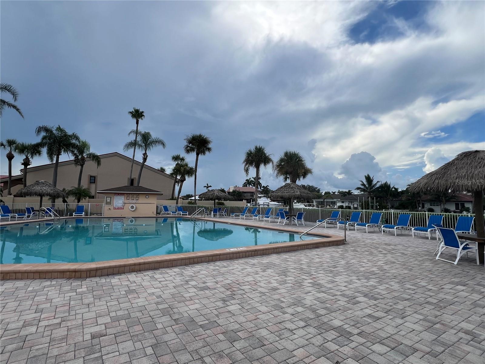 4900 BRITTANY DR S #305 — photo 6