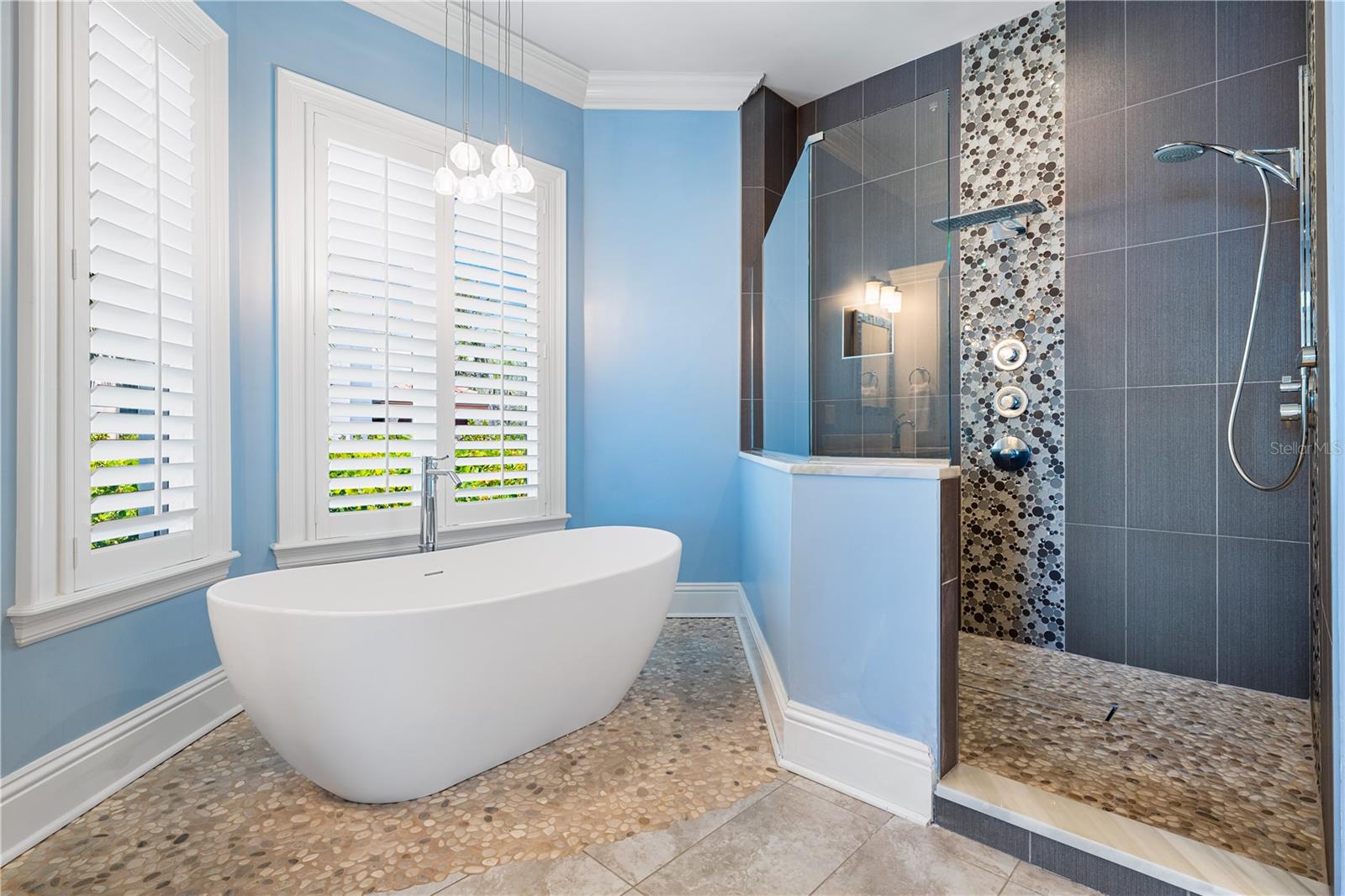 350 S SHORE DR — photo 29