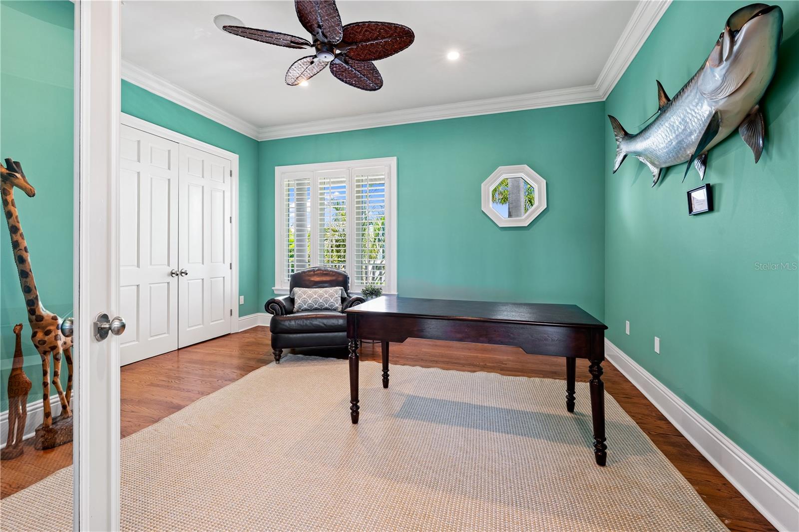 350 S SHORE DR — photo 47