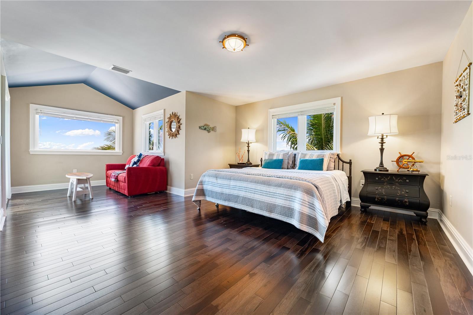 350 S SHORE DR — photo 39