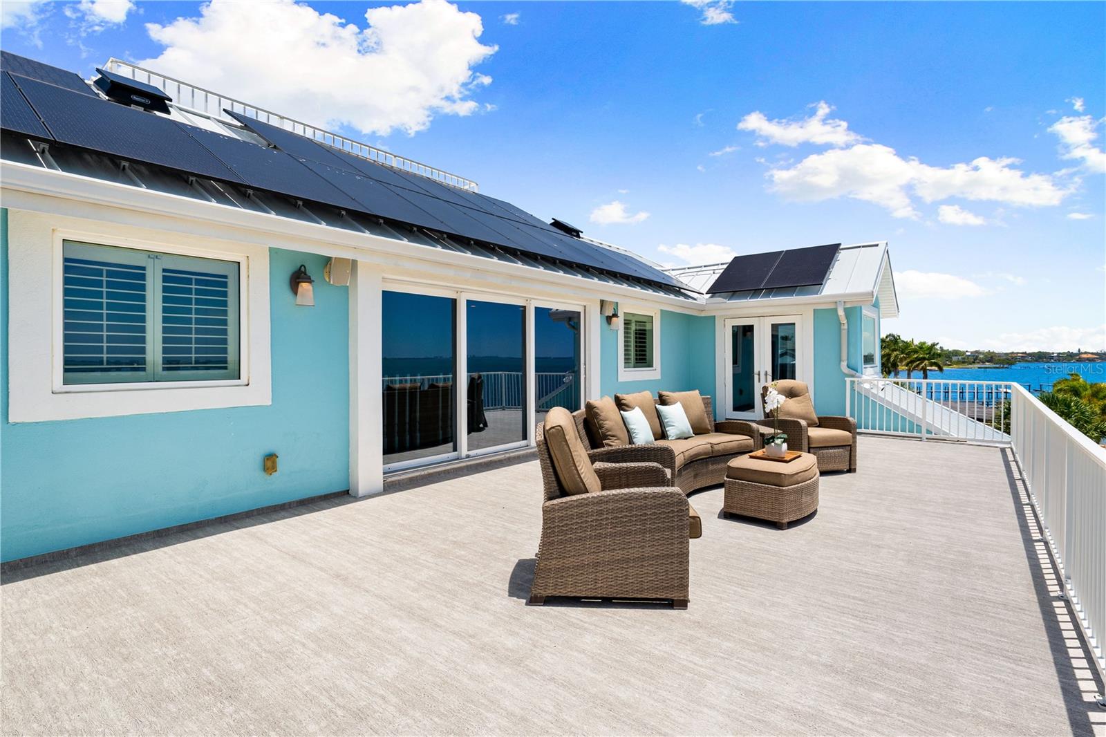 350 S SHORE DR — photo 38