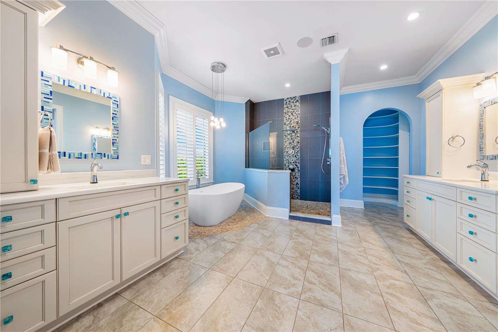 350 S SHORE DR — photo 28