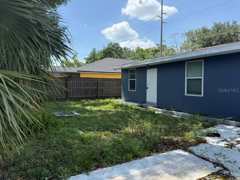 1512 W KIRBY ST — photo 3