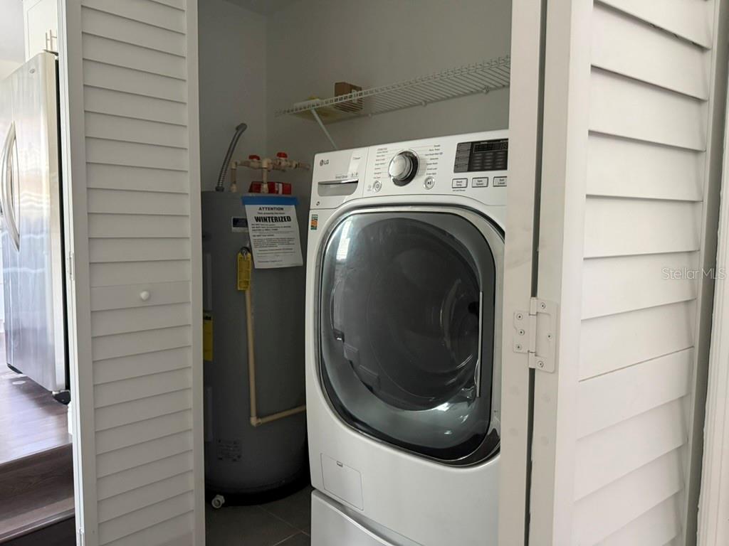 1512 W KIRBY ST — photo 26