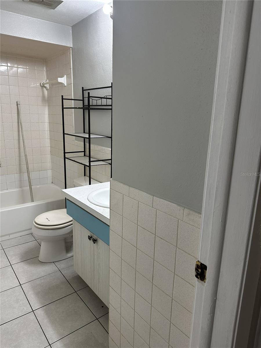 5509 RIDDLE RD — photo 8