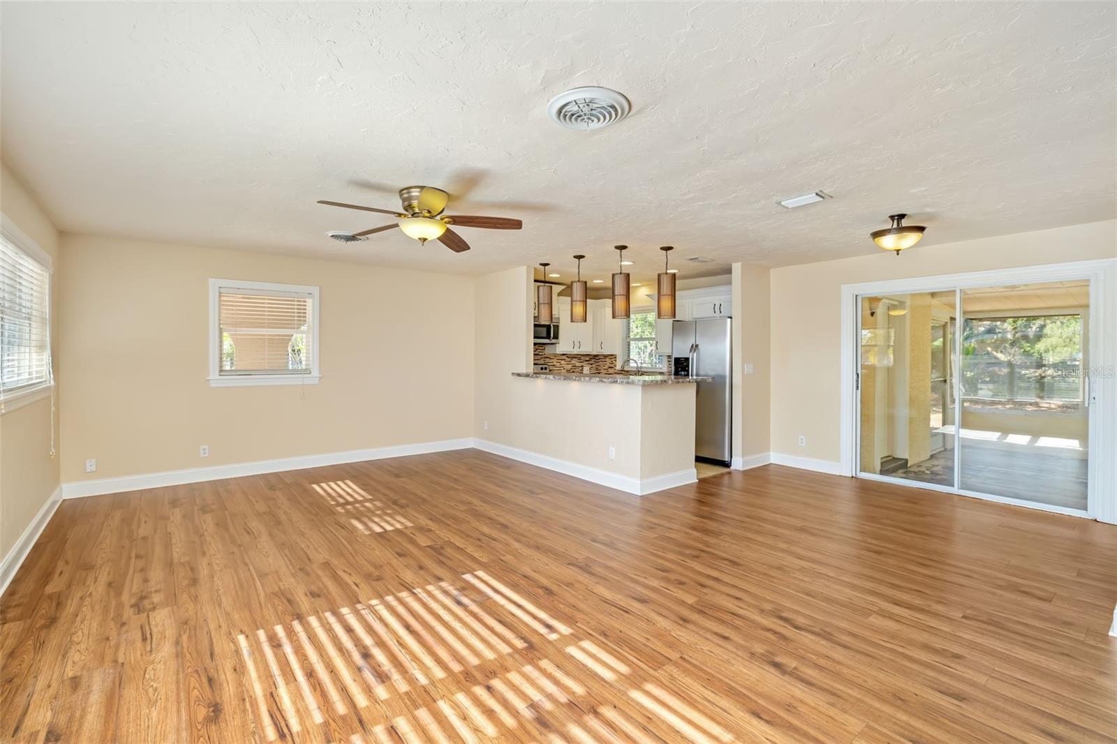 4219 35TH ST W — photo 9