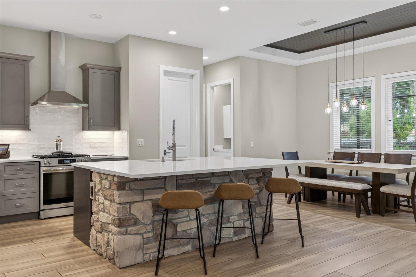 1208 SUNSET LN — photo 13
