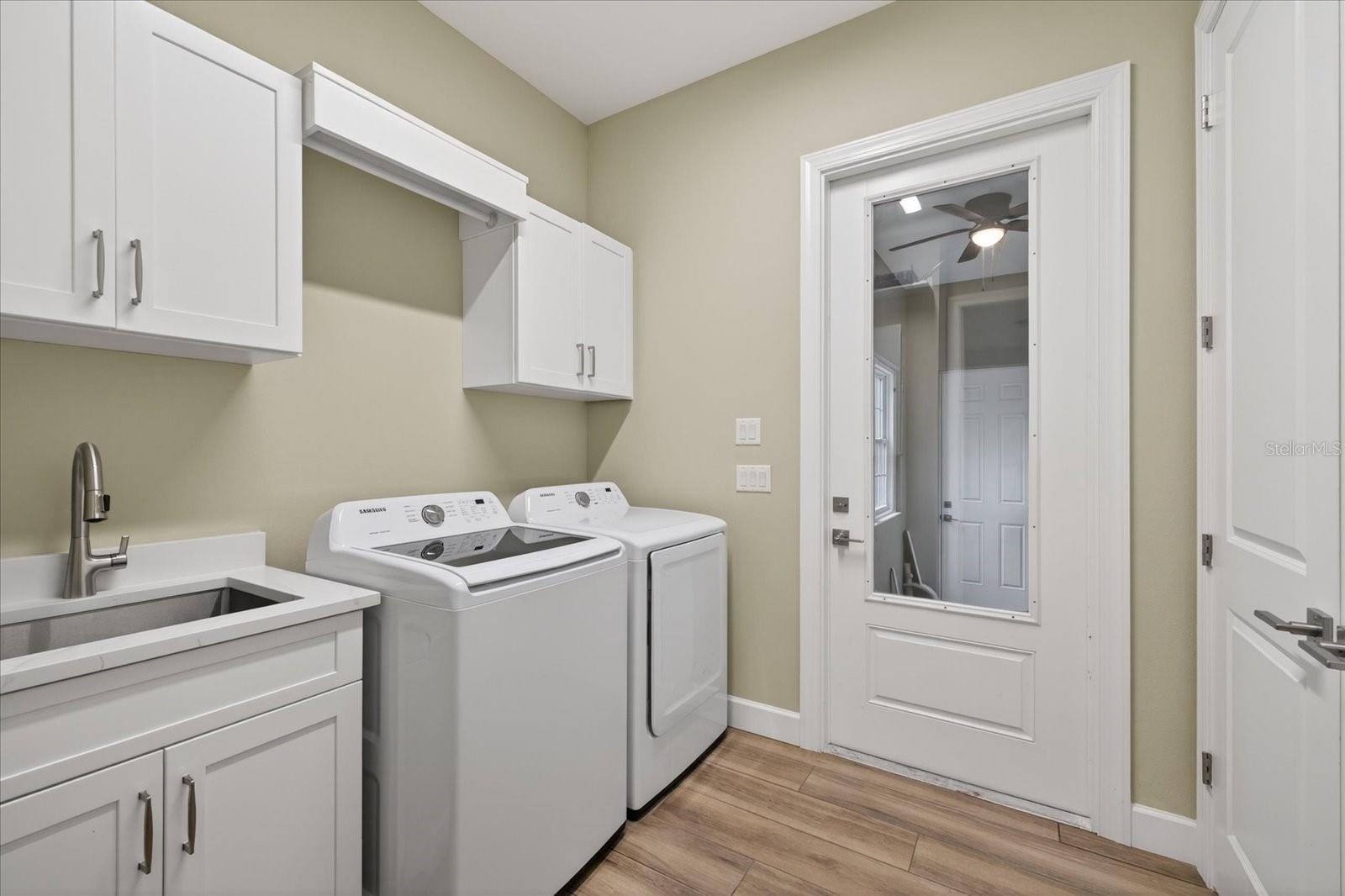1208 SUNSET LN — photo 25