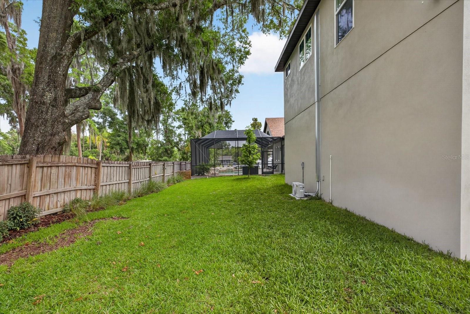 1208 SUNSET LN — photo 40