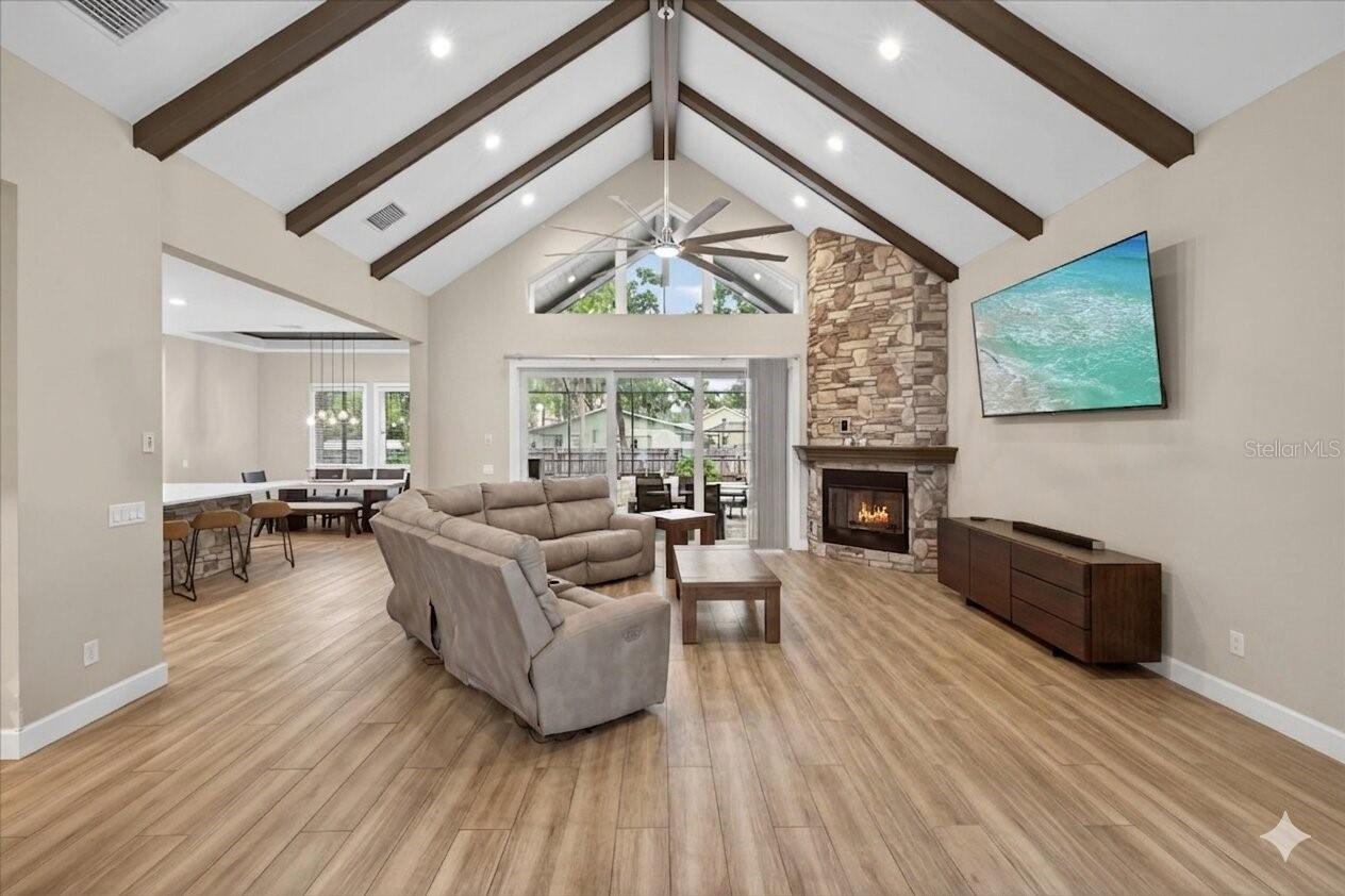1208 SUNSET LN — photo 10