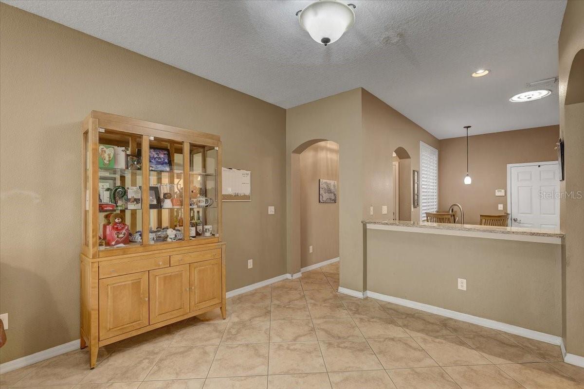 11208 WINDSOR PLACE CIR — photo 15