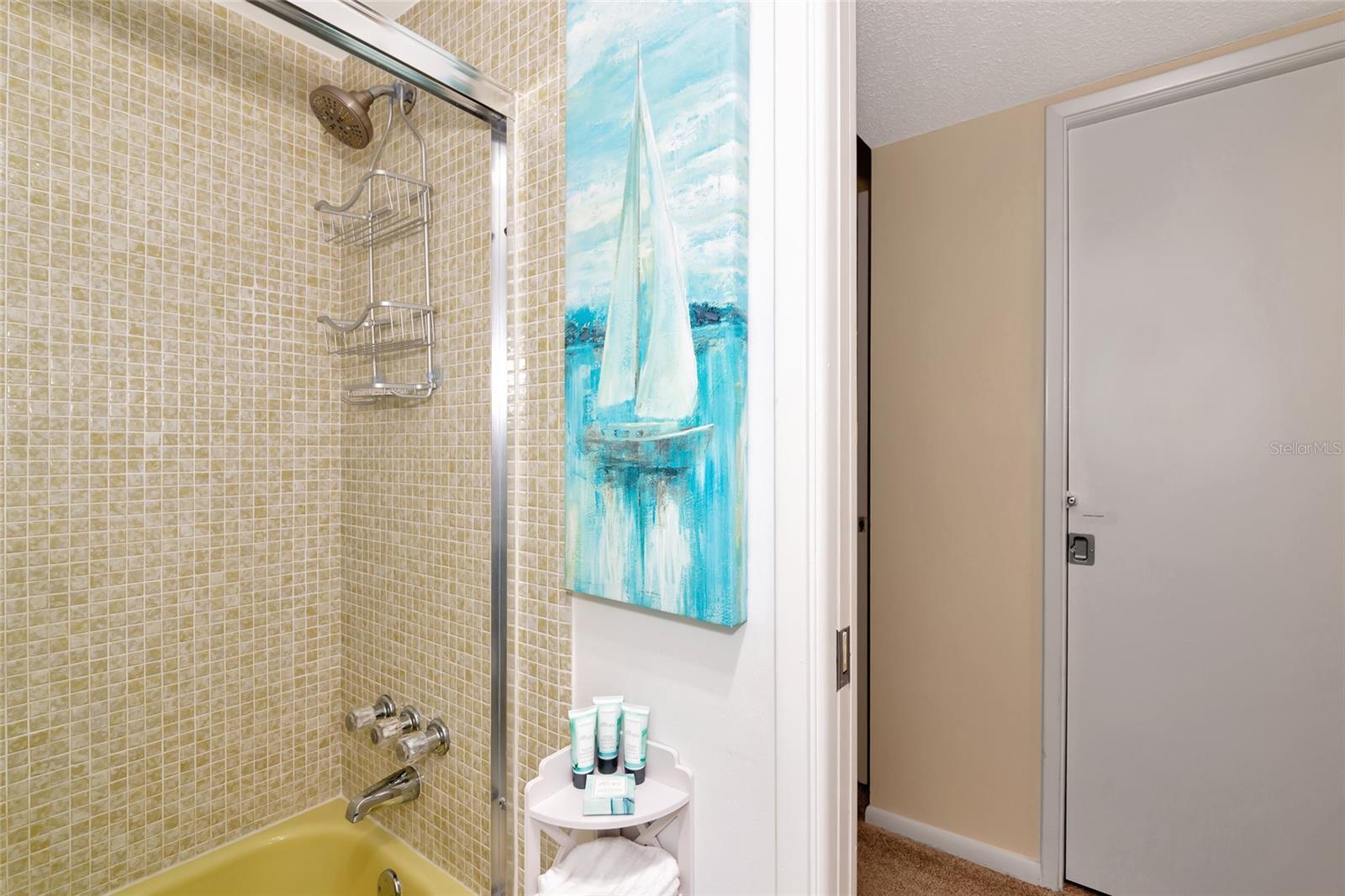 7461 W COUNTRY CLUB DR N #203 — photo 31