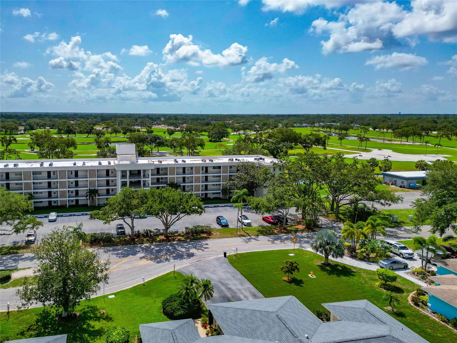7461 W COUNTRY CLUB DR N #203 — photo 63