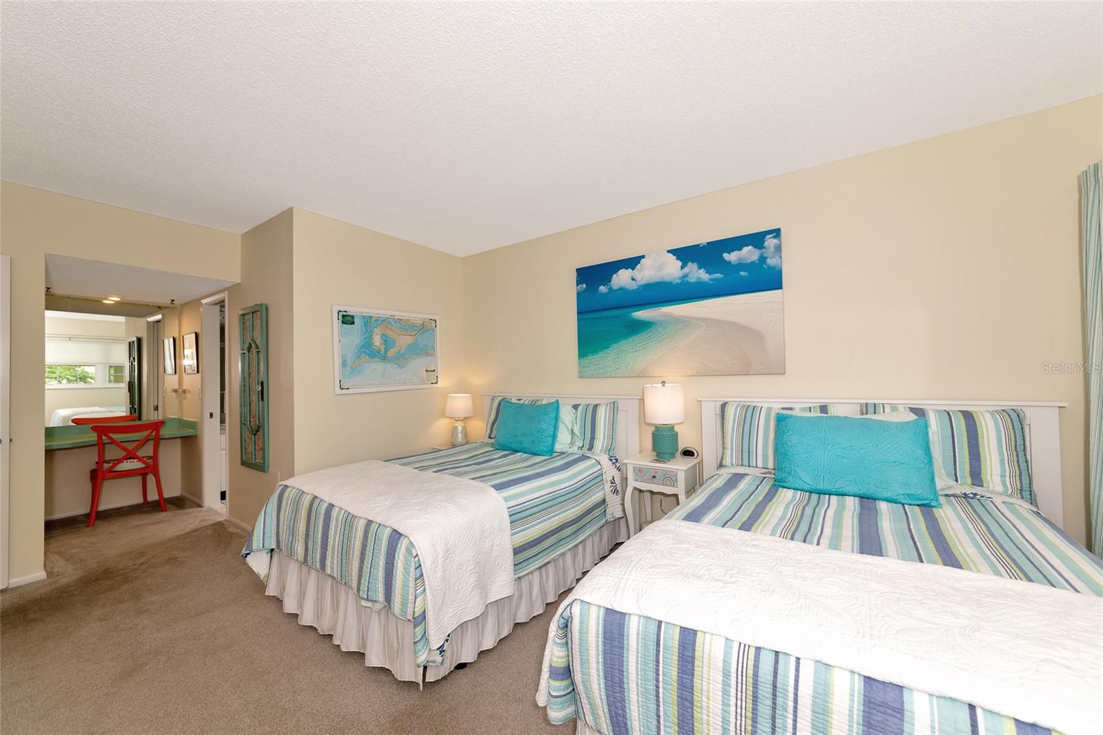 7461 W COUNTRY CLUB DR N #203 — photo 25